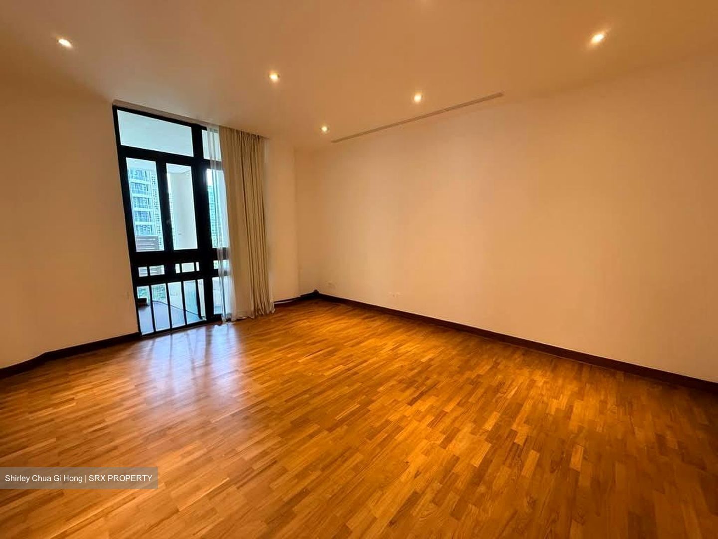 The Colonnade (D10), Condominium #532351121